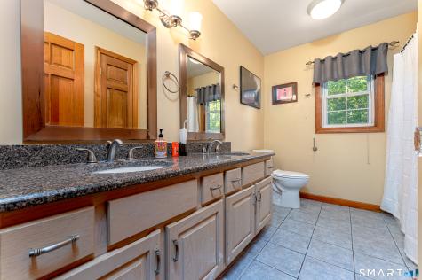 16 Benham Hill Place Hamden CT 06514