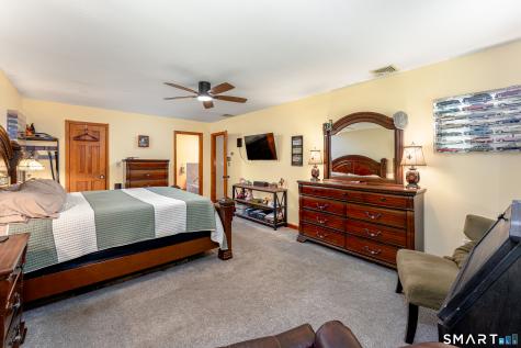 16 Benham Hill Place Hamden CT 06514