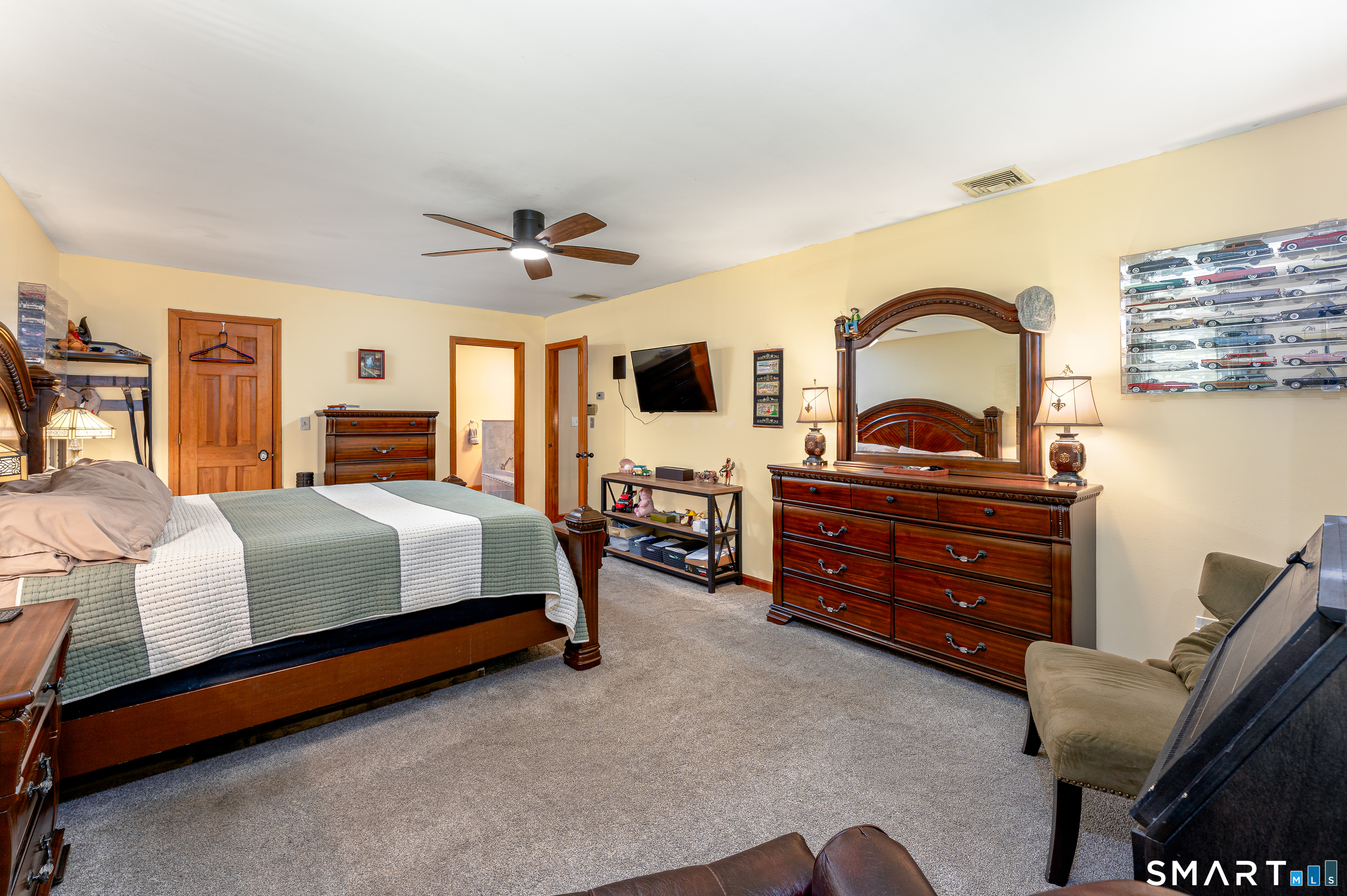 16 Benham Hill Place Hamden CT 06514