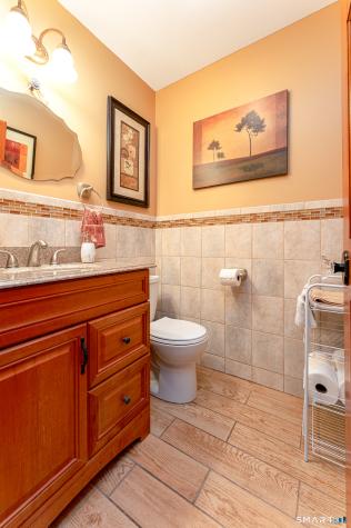 16 Benham Hill Place Hamden CT 06514