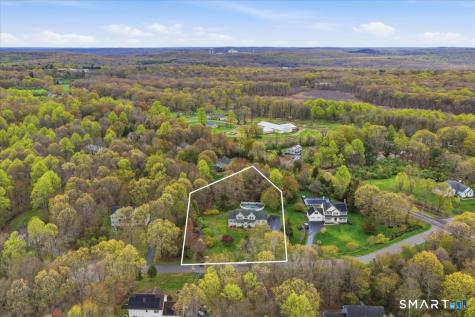 3 Lucienne Way Ledyard CT 06339
