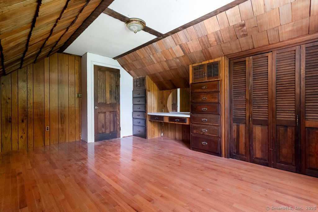 32 Redwood Drive Bethel CT 06801