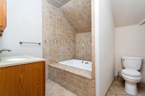 32 Redwood Drive Bethel CT 06801