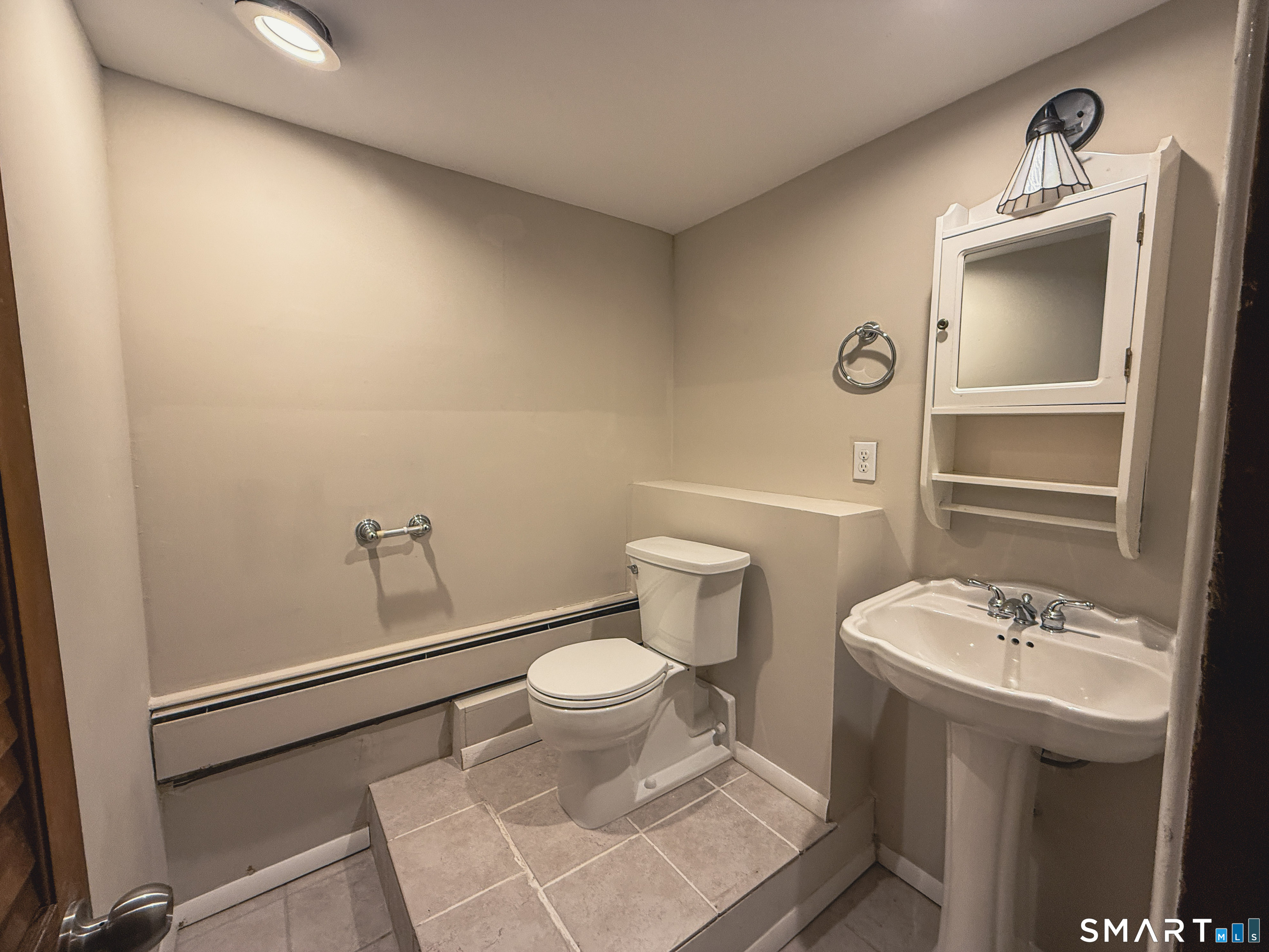 32 Redwood Drive Bethel CT 06801