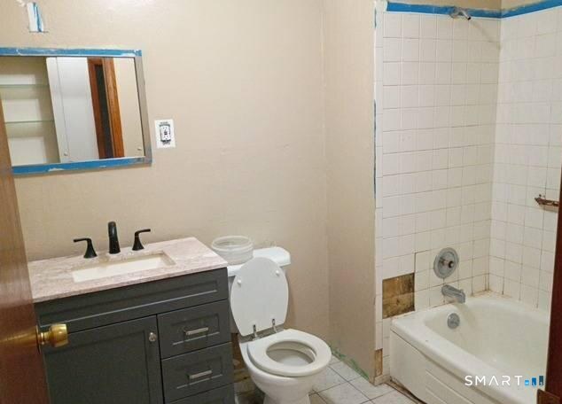 22 Houlton Street Watertown CT 06779