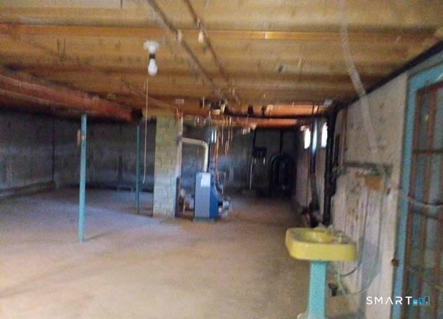 22 Houlton Street Watertown CT 06779