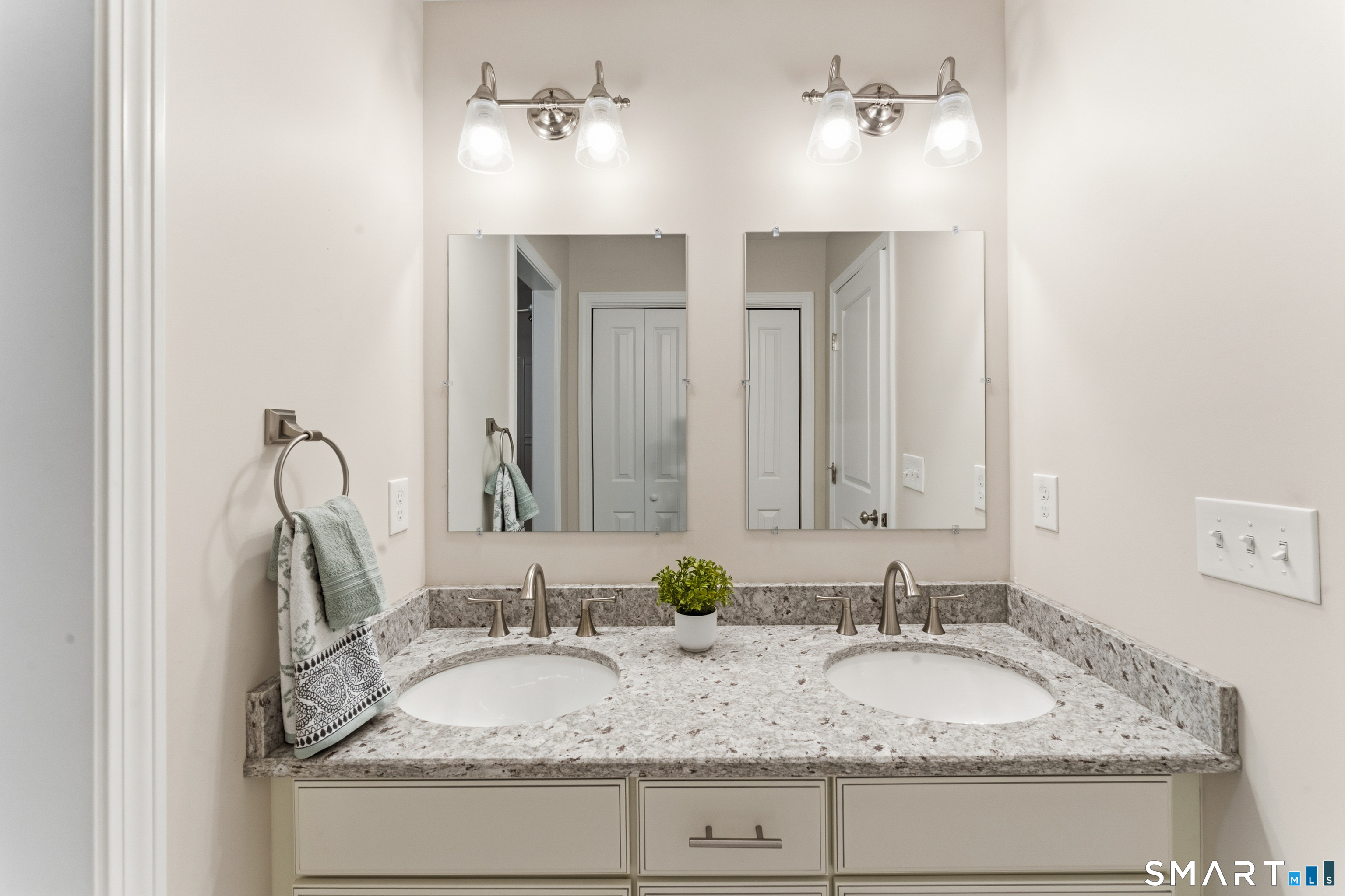 100 Silver Island Way Berlin CT 06037