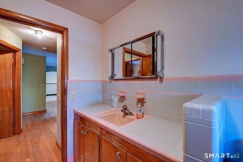 137 Lincoln Street Naugatuck CT 06770