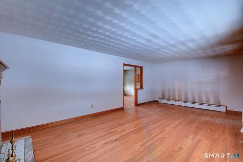 137 Lincoln Street Naugatuck CT 06770