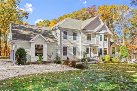 740 Gilbert Highway Fairfield CT 06824