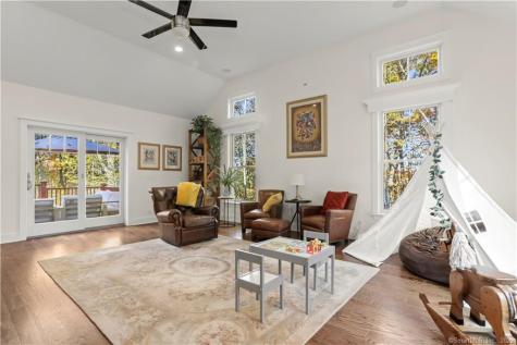 740 Gilbert Highway Fairfield CT 06824