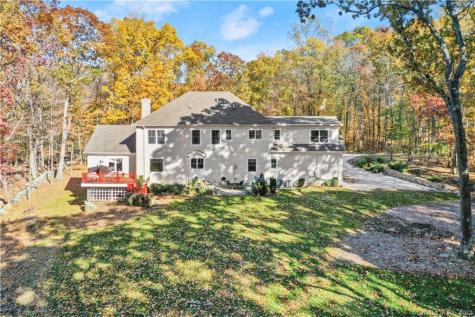 740 Gilbert Highway Fairfield CT 06824