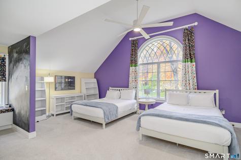 14 Merlins Lane Newtown CT 06470