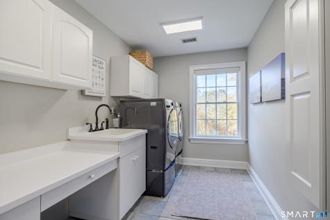 14 Merlins Lane Newtown CT 06470