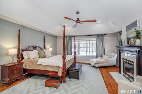 14 Merlins Lane Newtown CT 06470