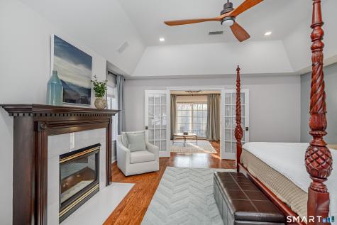 14 Merlins Lane Newtown CT 06470