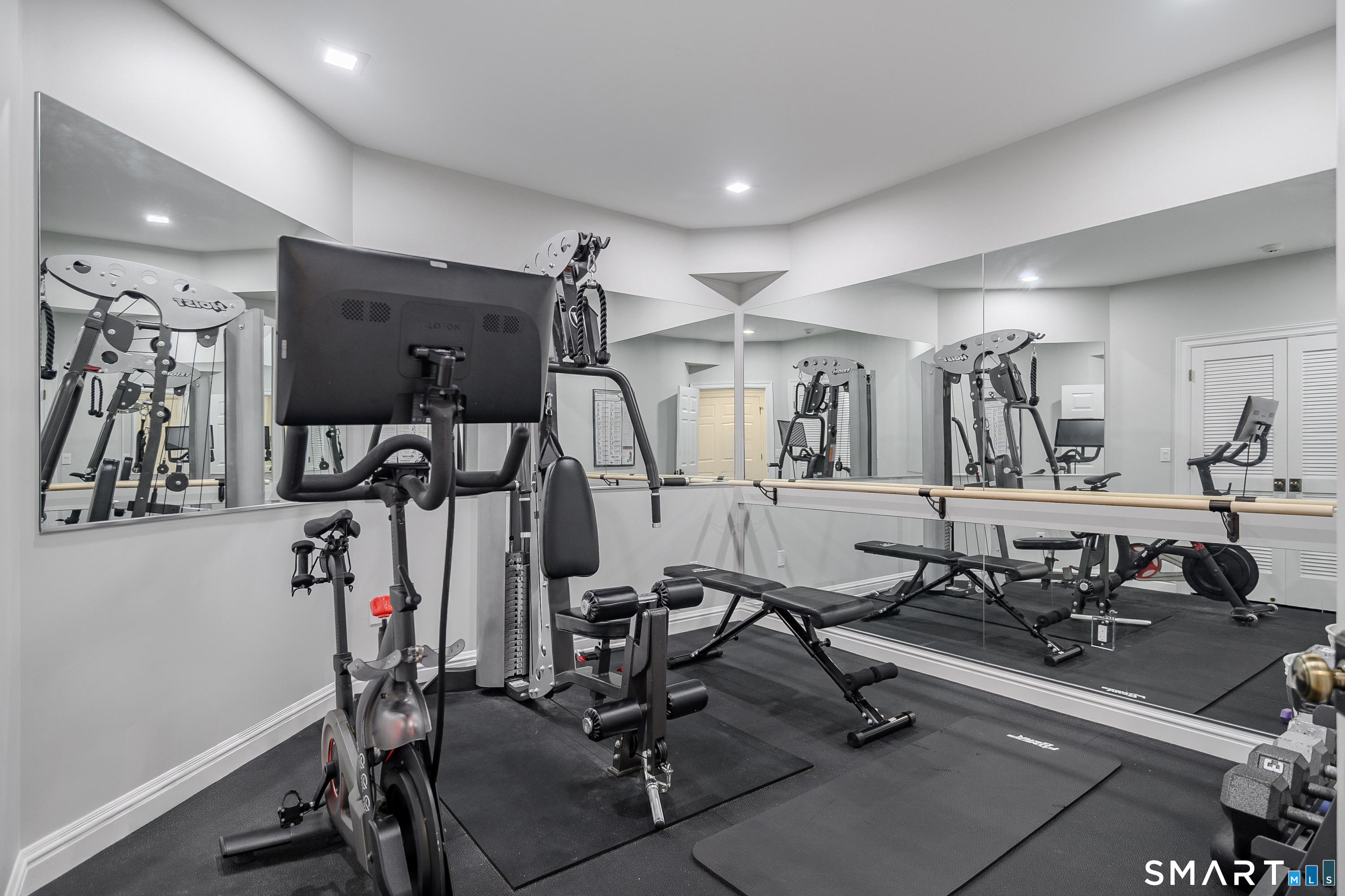 14 Merlins Lane Newtown CT 06470