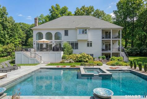 14 Merlins Lane Newtown CT 06470