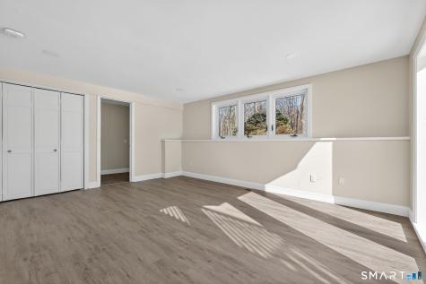 44 Chamberlain Hill Road Middletown CT 06457