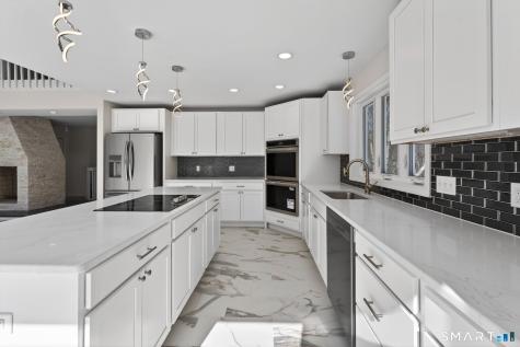 44 Chamberlain Hill Road Middletown CT 06457