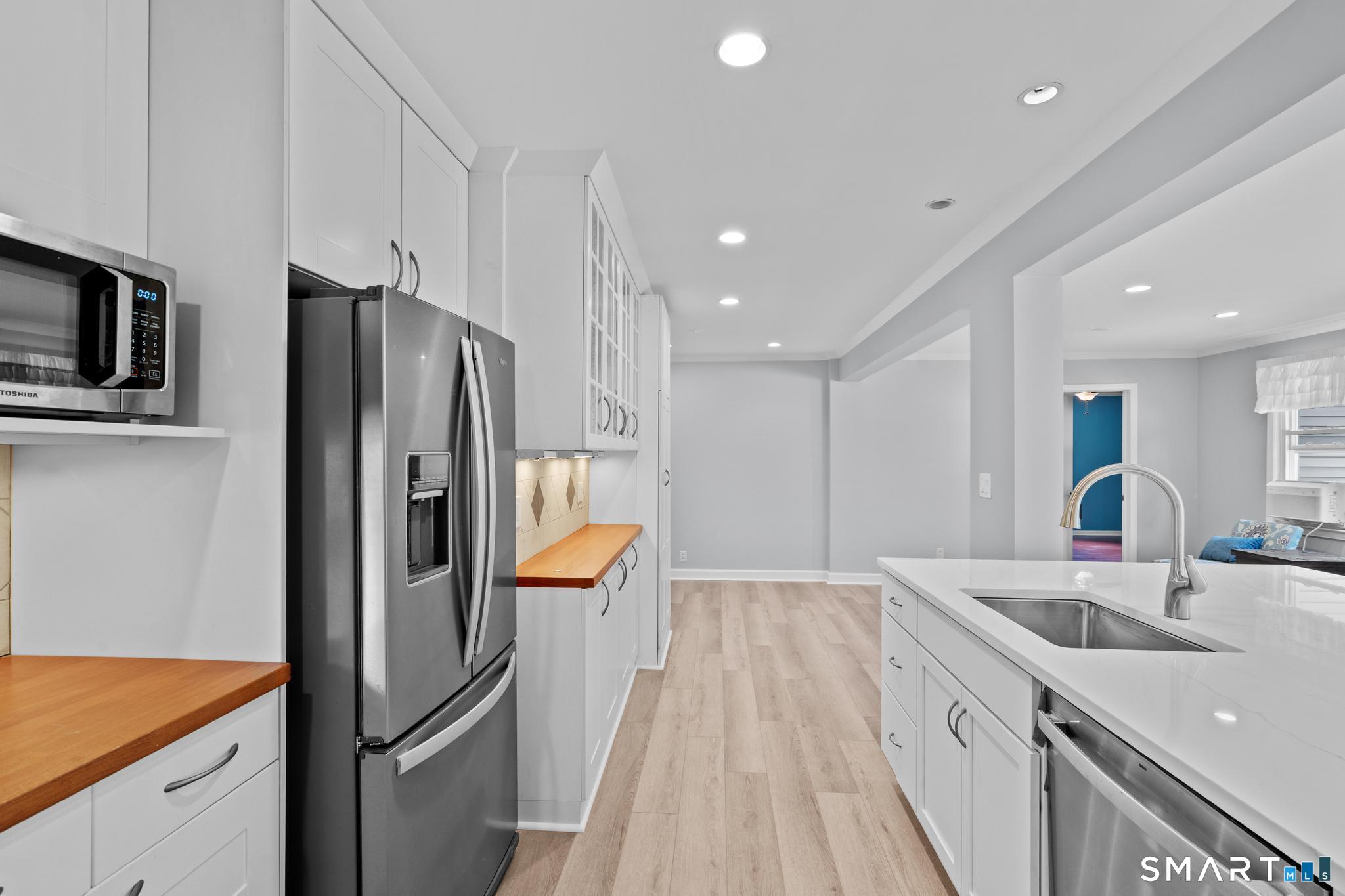 45 Woodridge Circle Trumbull CT 06611
