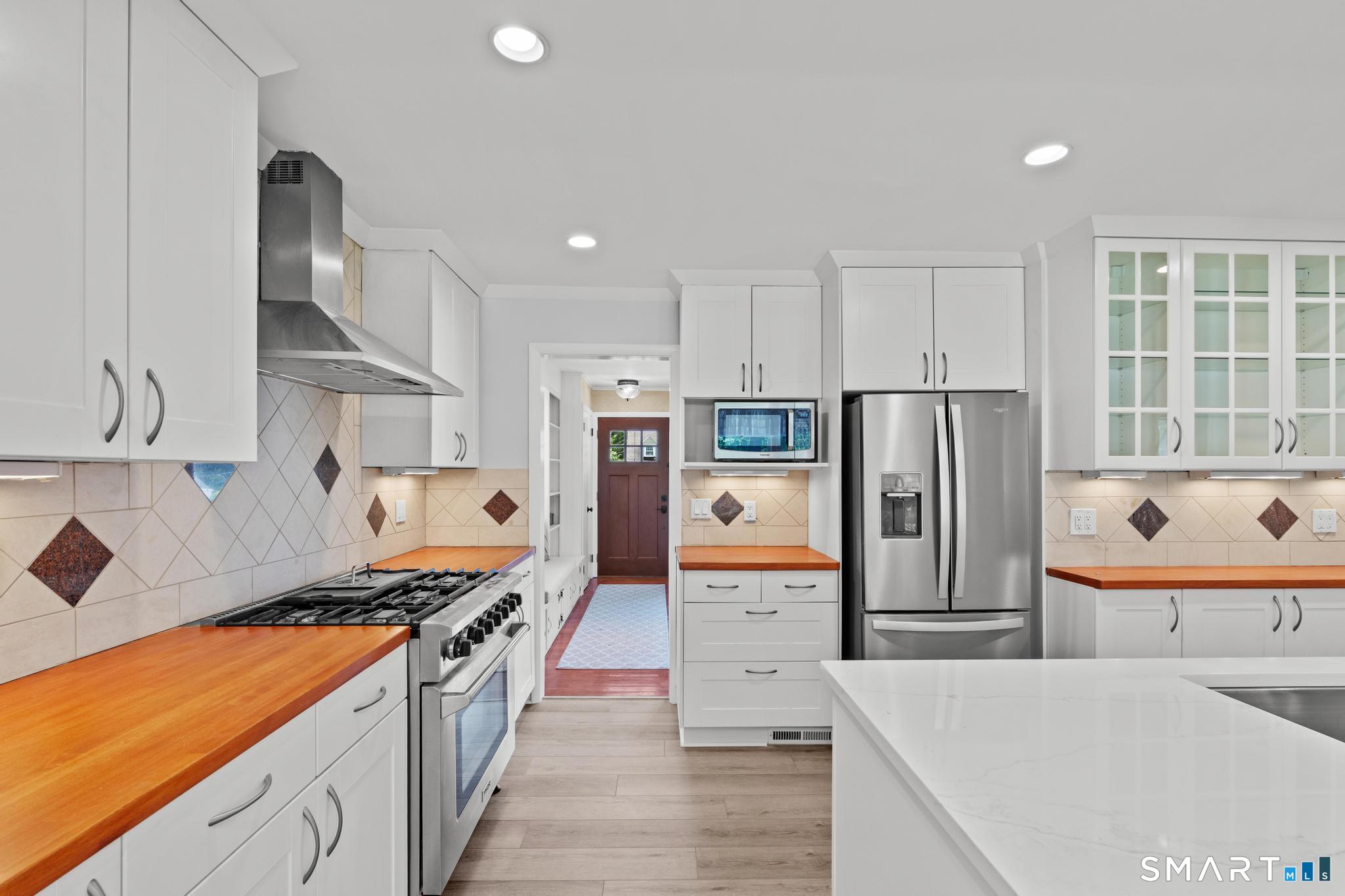 45 Woodridge Circle Trumbull CT 06611