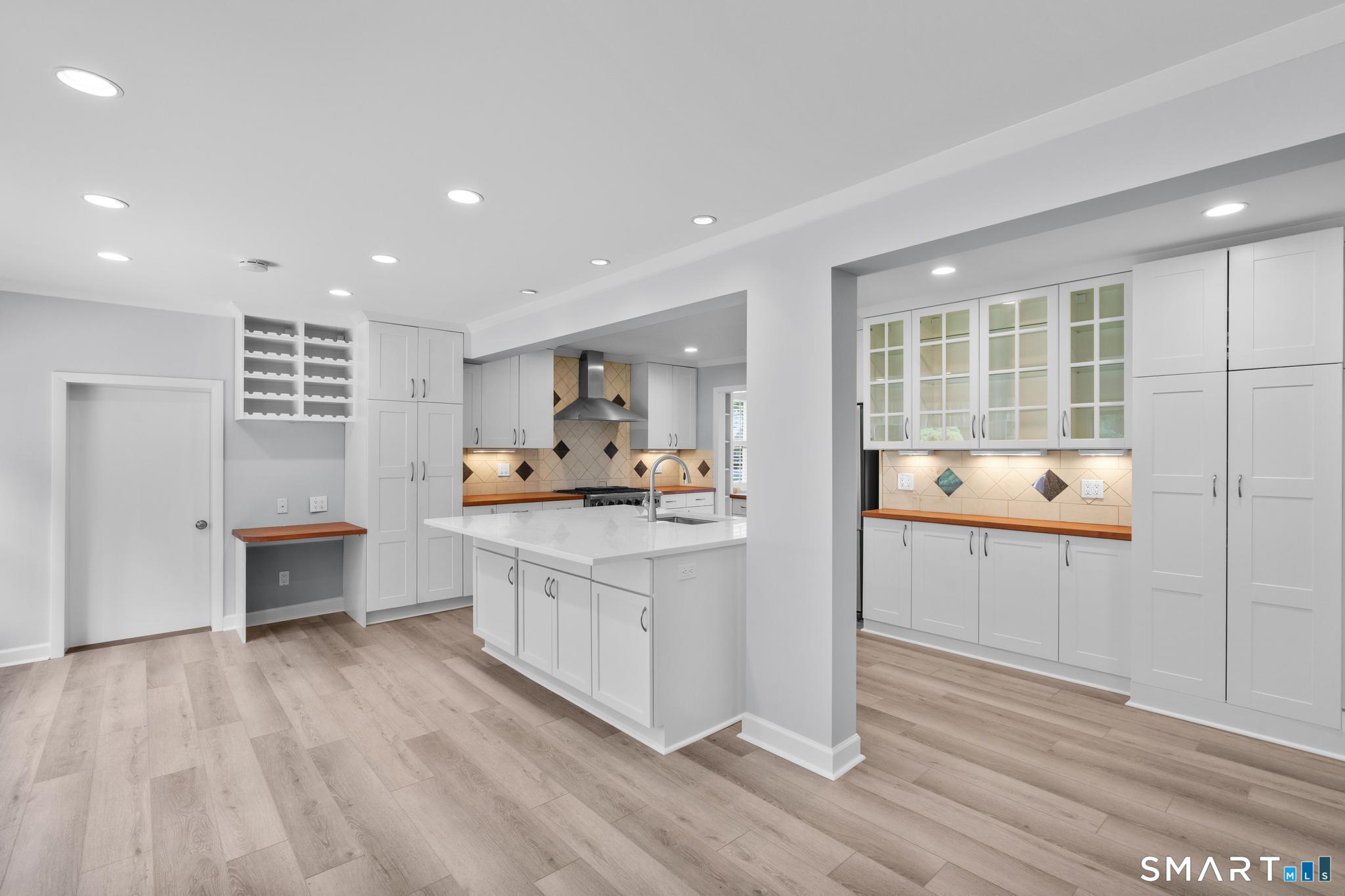 45 Woodridge Circle Trumbull CT 06611