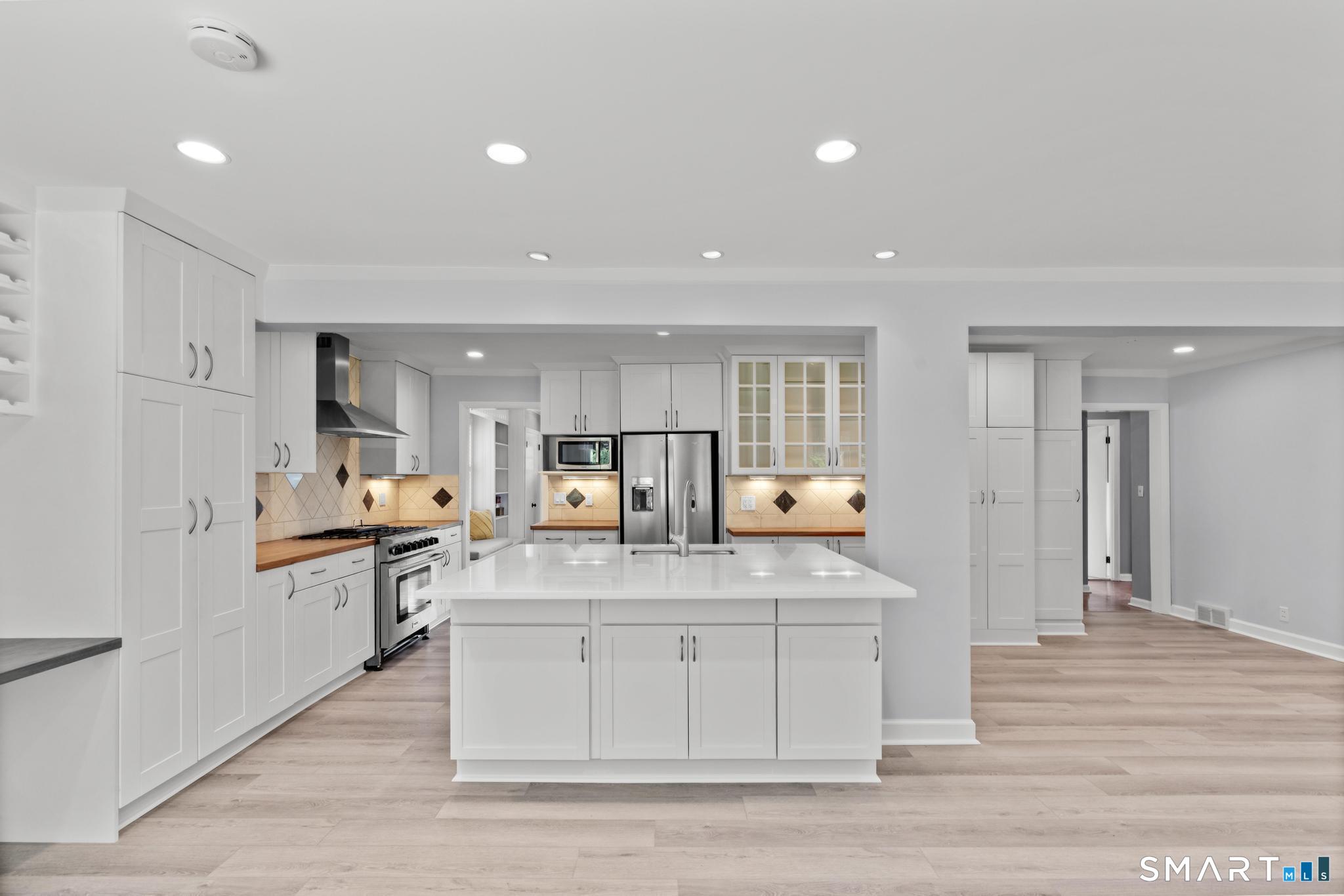 45 Woodridge Circle Trumbull CT 06611