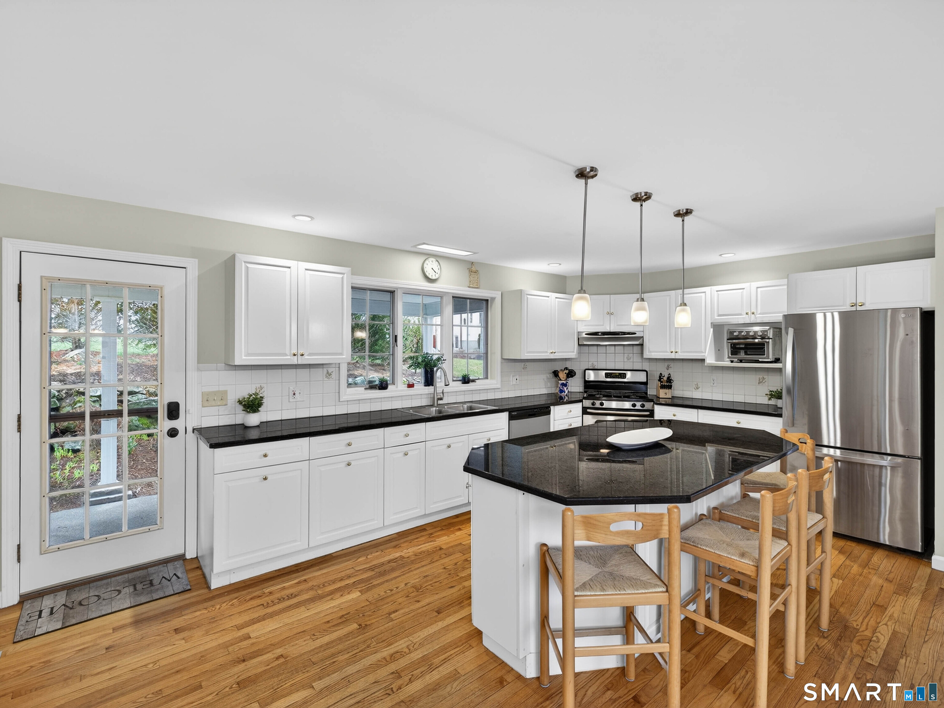 99 Main Street Stonington CT 06378