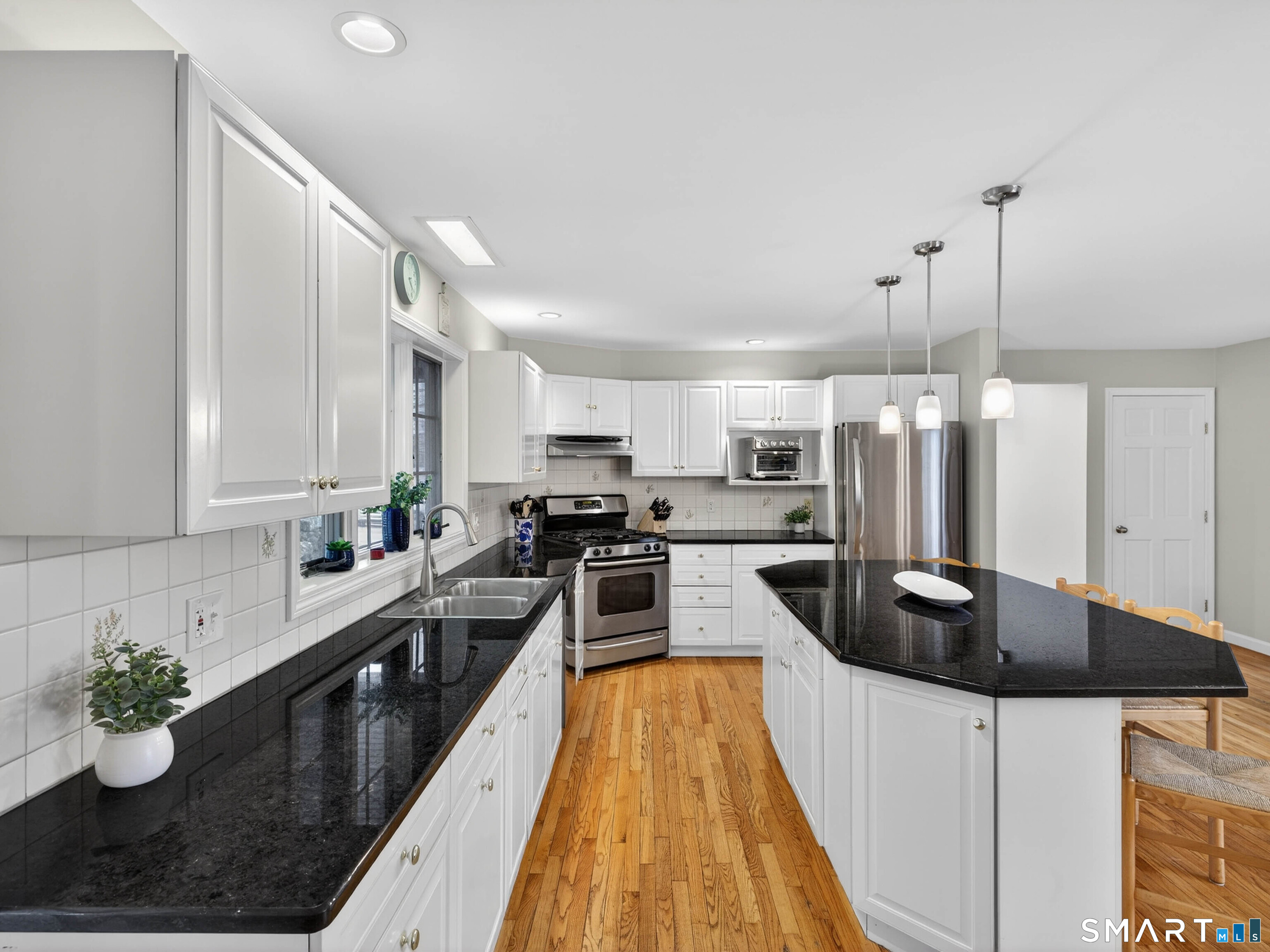 99 Main Street Stonington CT 06378