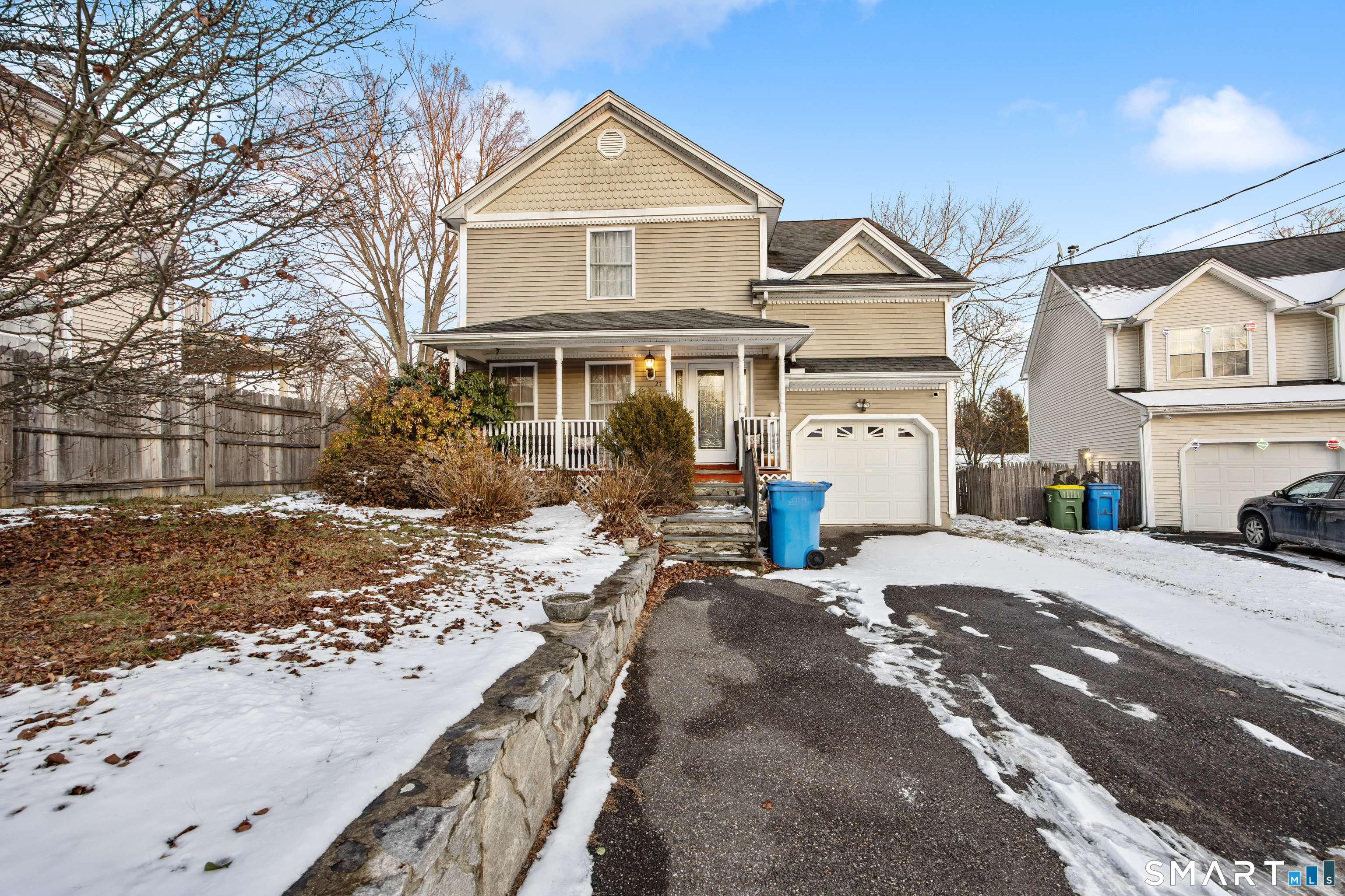 27 Amber Place Waterbury CT 06705