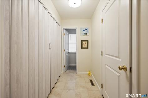 27 Amber Place Waterbury CT 06705