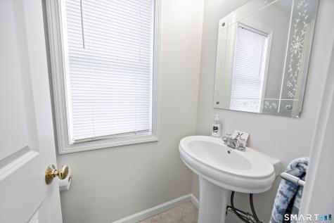 27 Amber Place Waterbury CT 06705