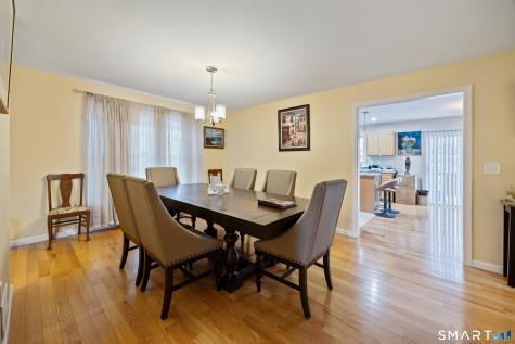 27 Amber Place Waterbury CT 06705