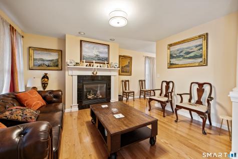 27 Amber Place Waterbury CT 06705