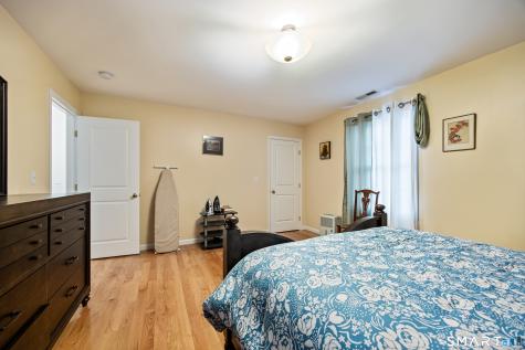 27 Amber Place Waterbury CT 06705