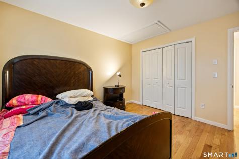 27 Amber Place Waterbury CT 06705