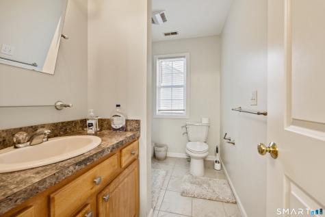 27 Amber Place Waterbury CT 06705