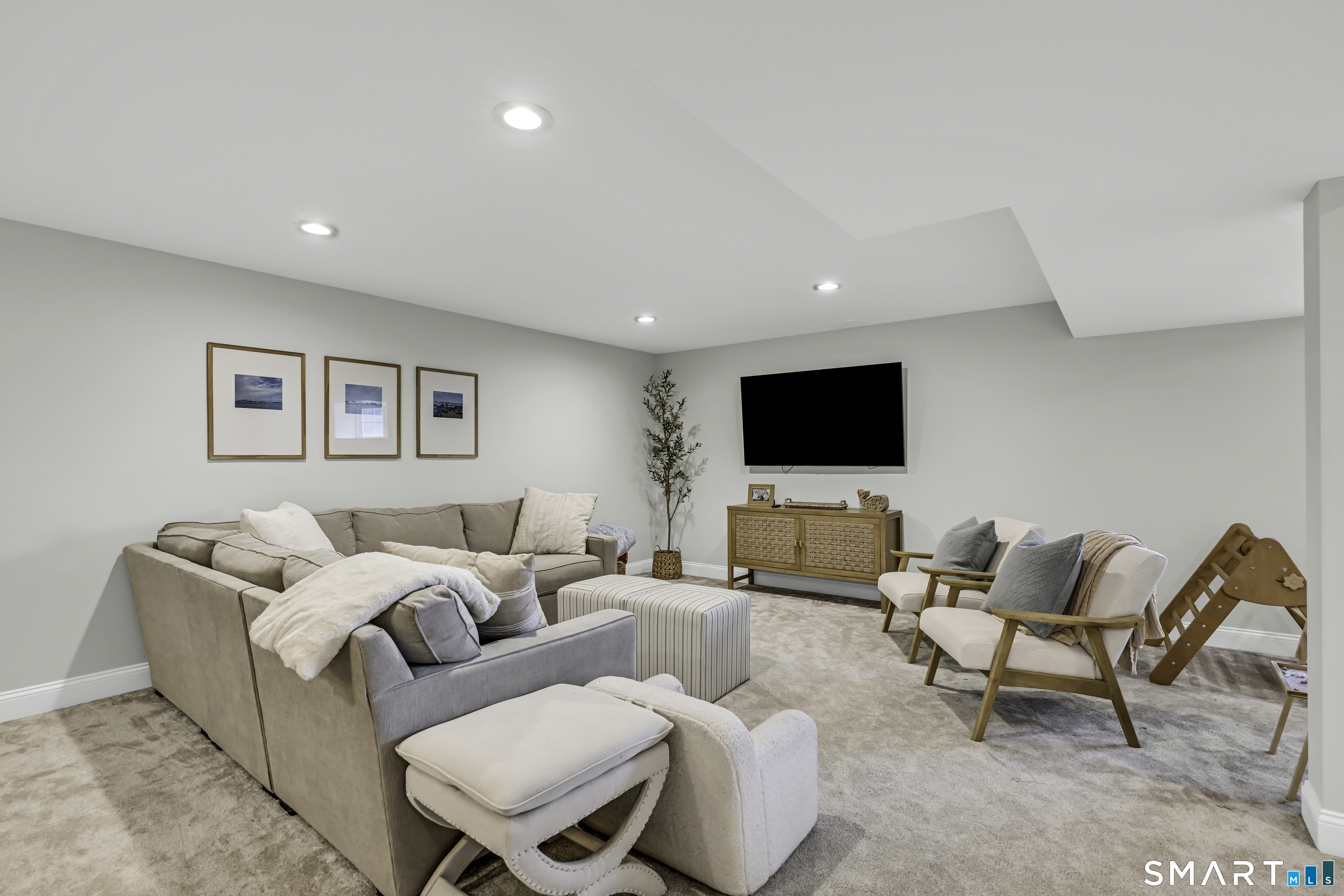 3 Newcastle Place Farmington CT 06085