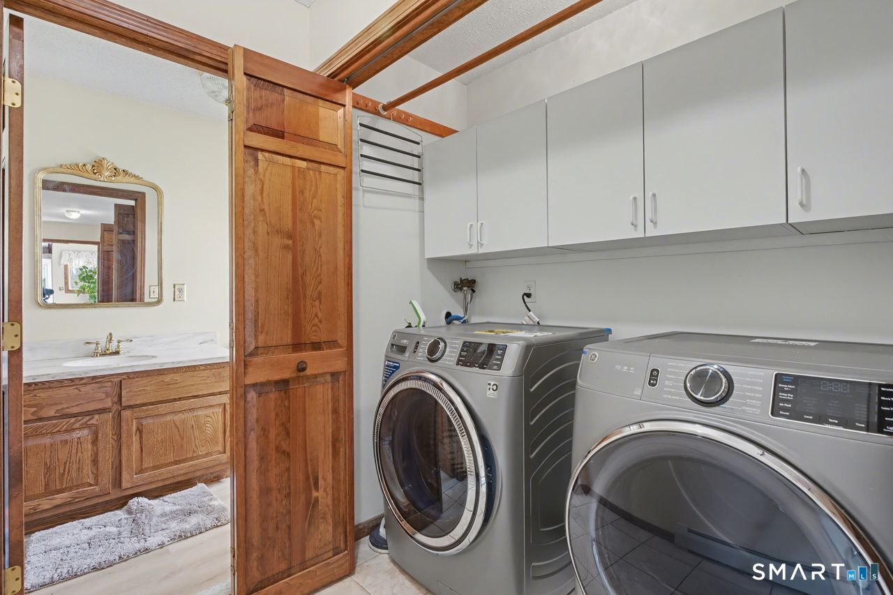 13 Fitzmaurice Circle Windsor CT 06095