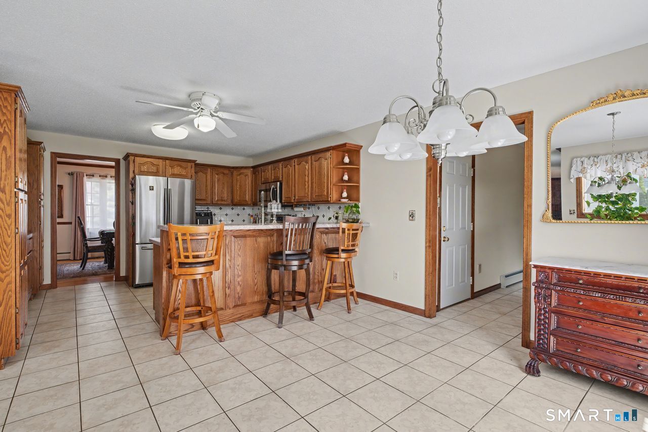 13 Fitzmaurice Circle Windsor CT 06095