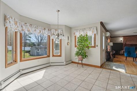 13 Fitzmaurice Circle Windsor CT 06095