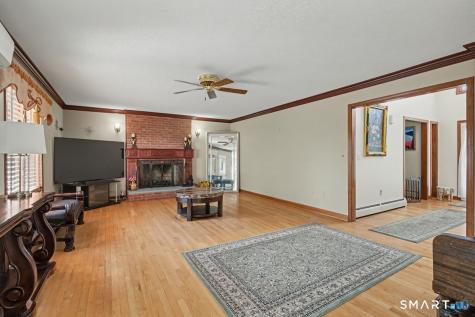 13 Fitzmaurice Circle Windsor CT 06095
