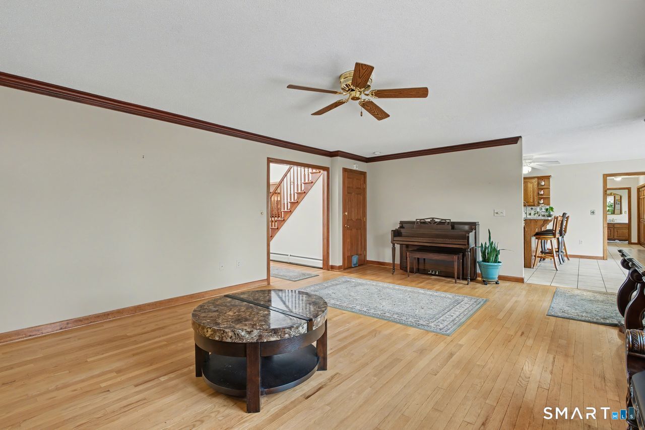 13 Fitzmaurice Circle Windsor CT 06095