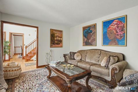 13 Fitzmaurice Circle Windsor CT 06095