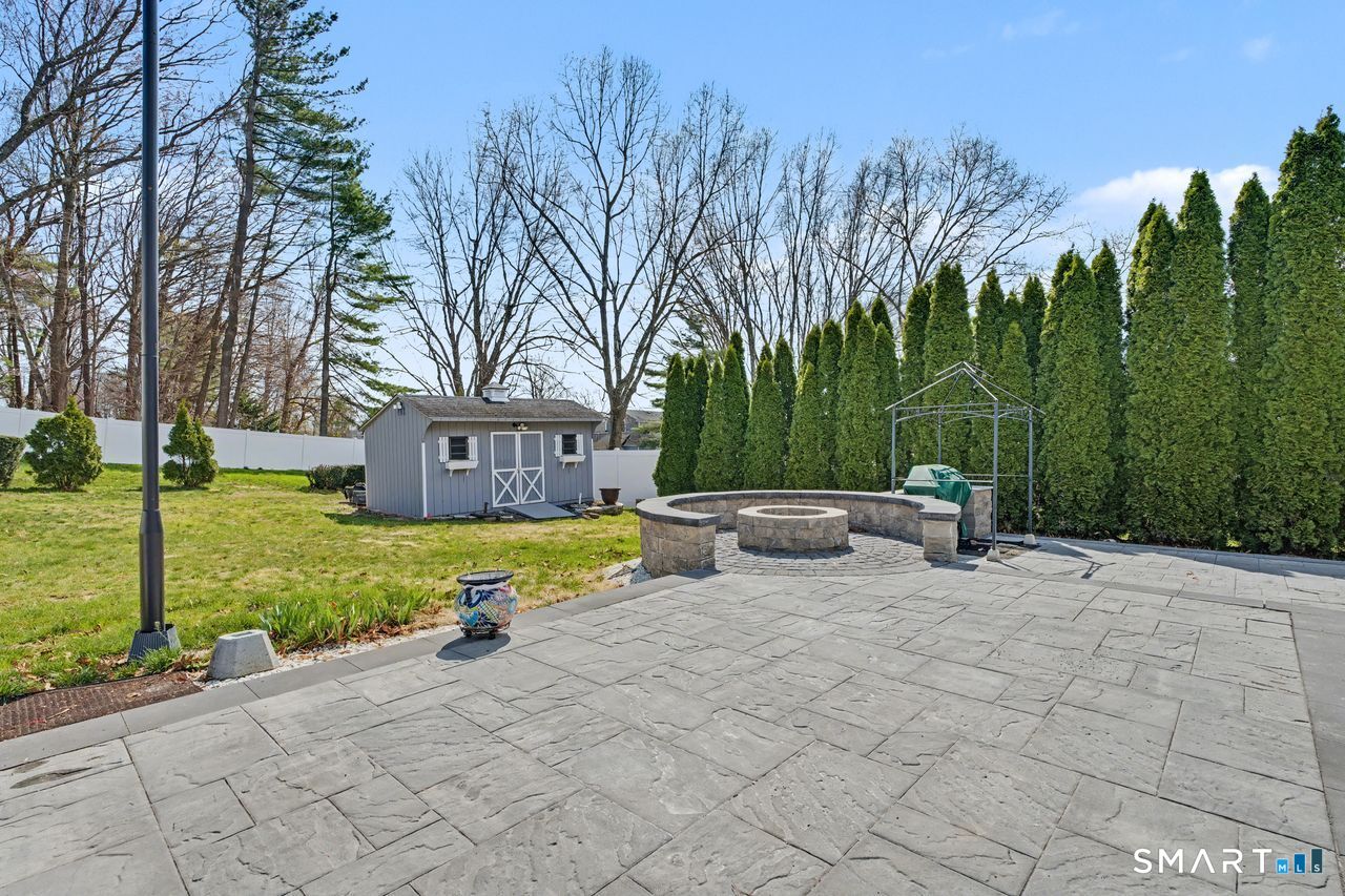 13 Fitzmaurice Circle Windsor CT 06095