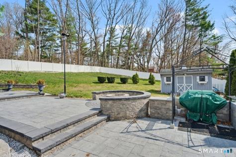 13 Fitzmaurice Circle Windsor CT 06095
