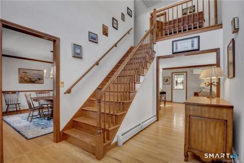 13 Fitzmaurice Circle Windsor CT 06095