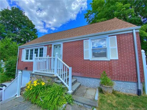 10 Arbor Court Norwalk CT 06854
