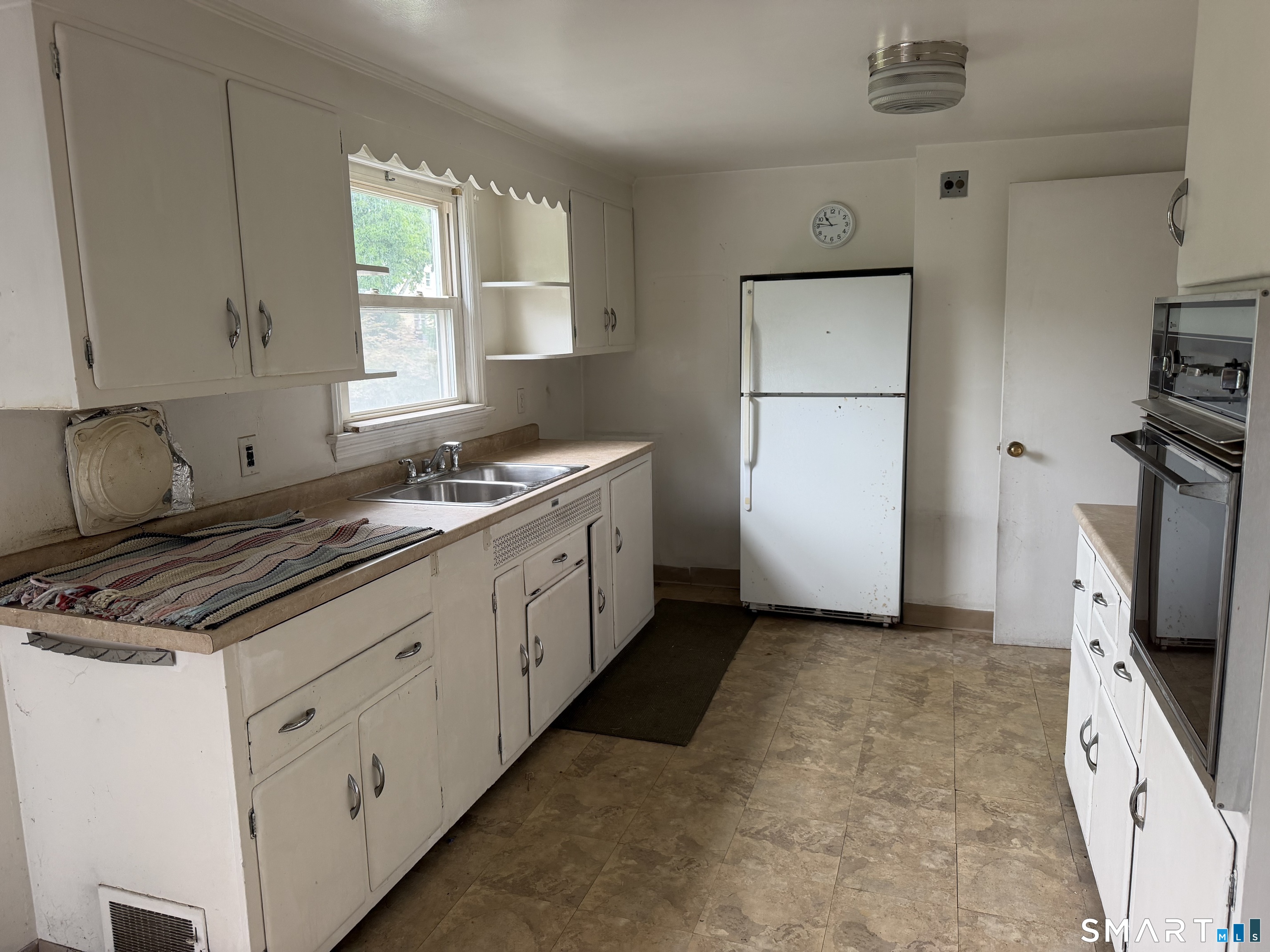 18 Chatham Drive Norwalk CT 06854